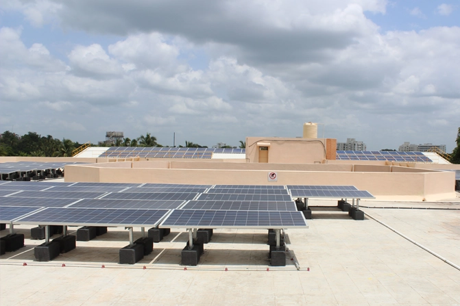 200 kWp grid-tie solar system at Pravara College Loni